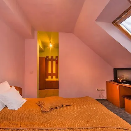 Aparthotel Sighisoara 3*